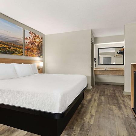 Days Inn By Wyndham Fulton Dış mekan fotoğraf