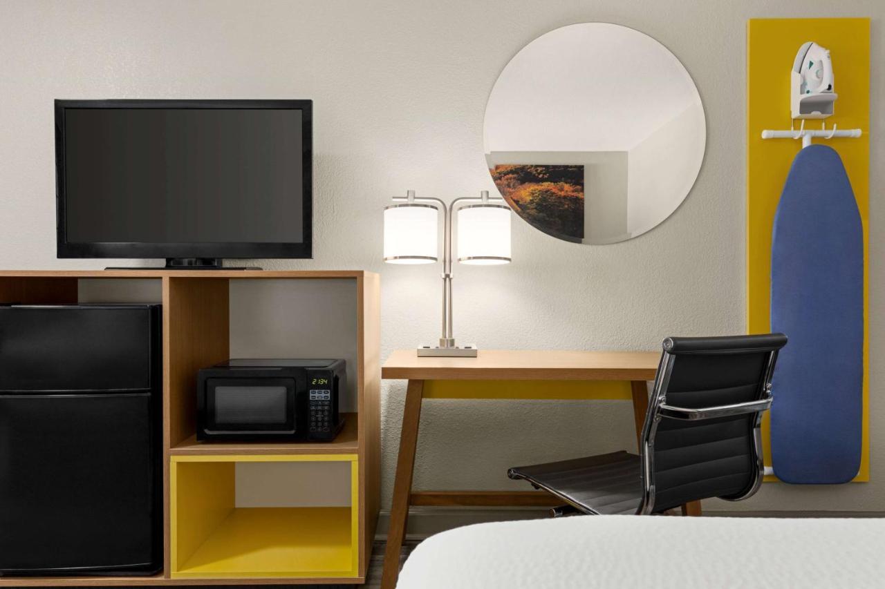Days Inn By Wyndham Fulton Dış mekan fotoğraf